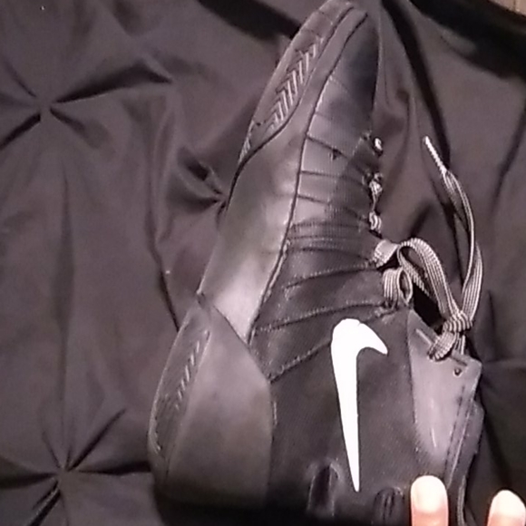 Nike's - Picture 6 of 8